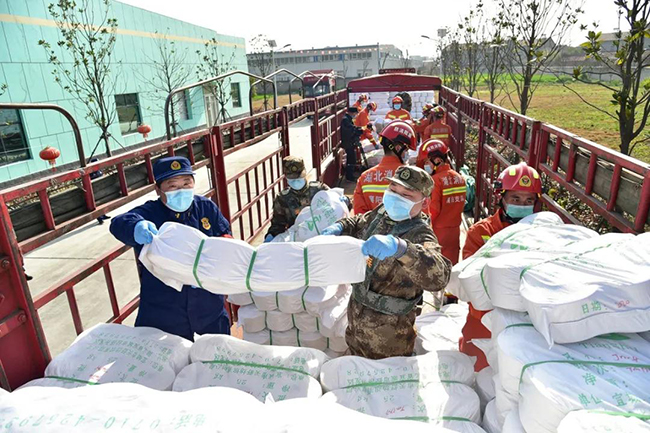 湖北消防搭建物资转运“新干线余吨(图3)