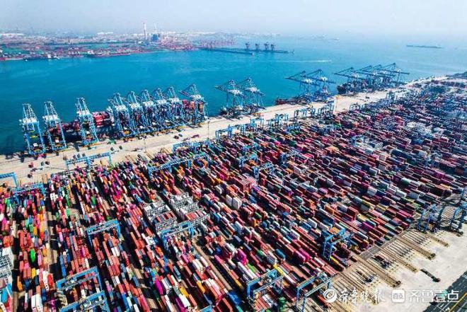 全国首张集装箱碳足迹核算服务报告单从山东港口青岛港开出(图2)