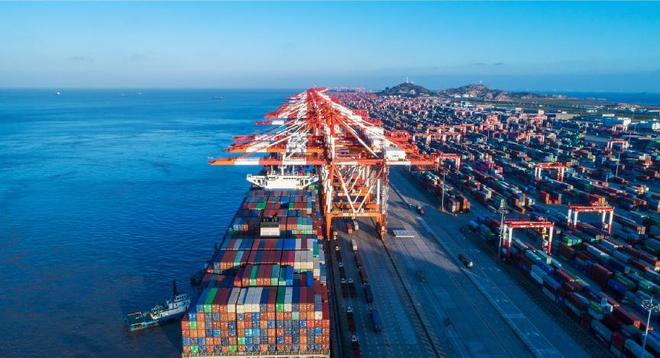 J9九游会：中国近三年外贸进出口额：22年42万亿23年41万亿24年是多少(图5)