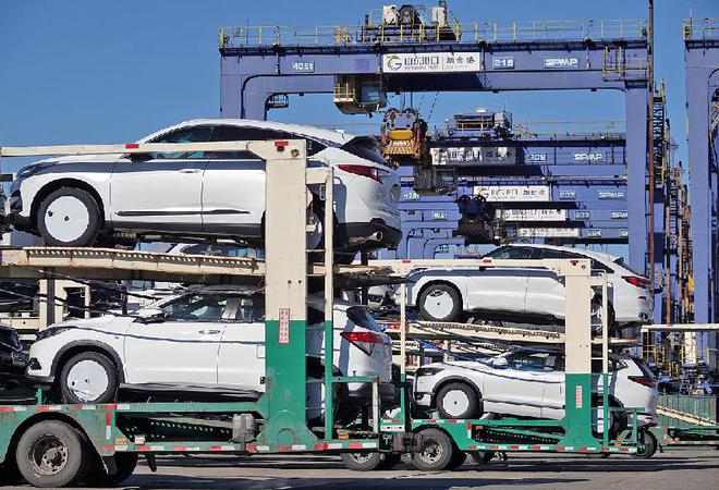 J9九游会：中国近三年外贸进出口额：22年42万亿23年41万亿24年是多少(图7)