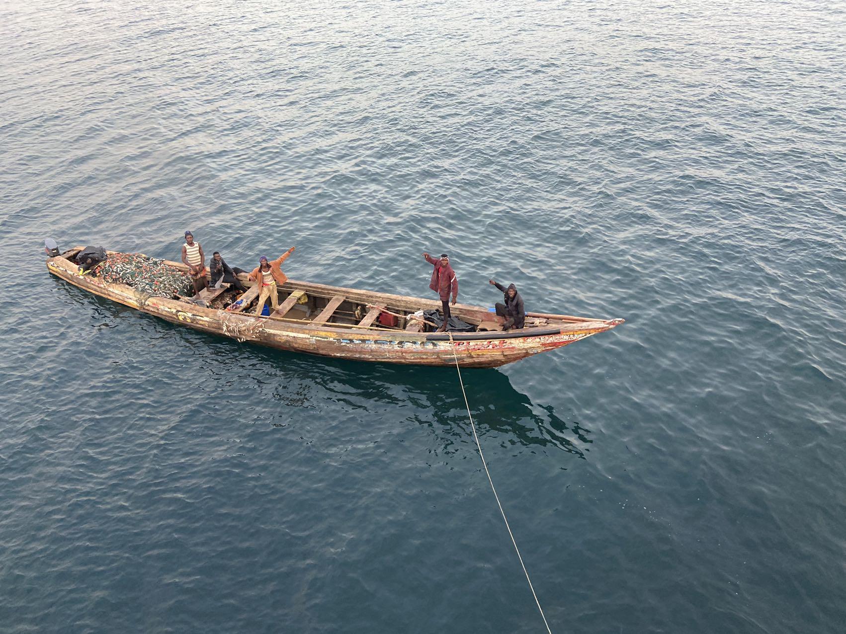 法塔拉河畔的棕榈树抽新芽儿——中远海运益丰团队六载深耕畅通中非矿产运输通道(图4)