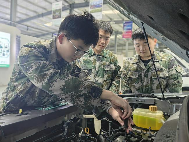 郑州：主动作为破解教育难题探索教育强省“特色方案”(图4)