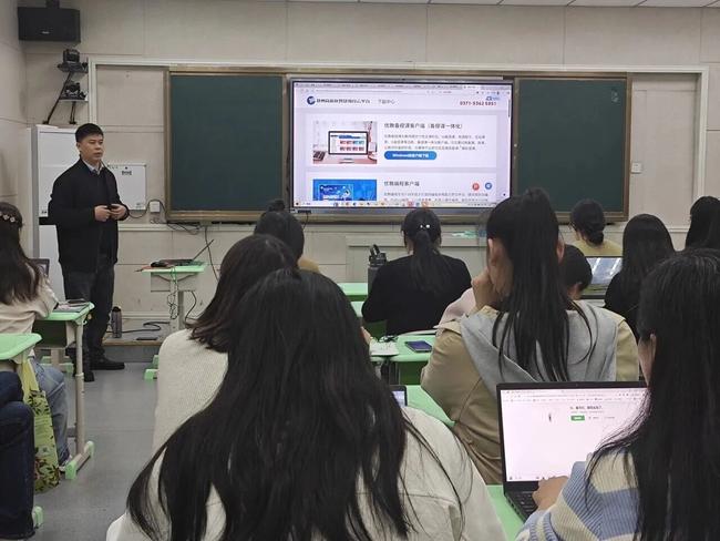 郑州：主动作为破解教育难题探索教育强省“特色方案”(图6)
