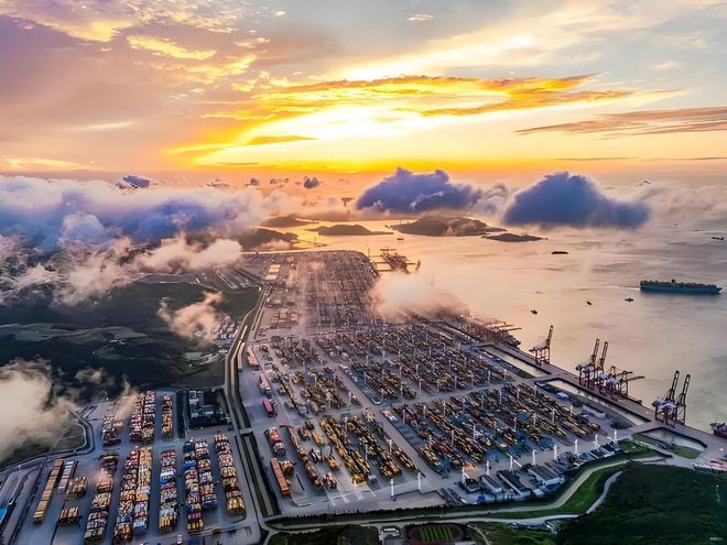 九游会J9：我国十大港口货运吞吐量巨大(图2)