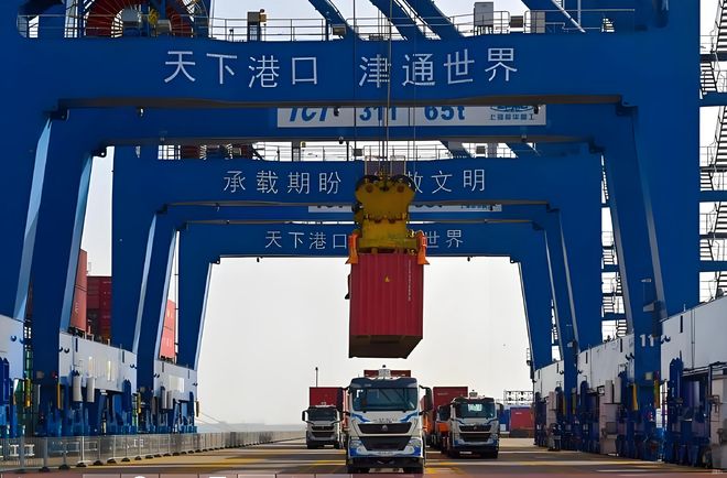 九游会J9：我国十大港口货运吞吐量巨大(图6)