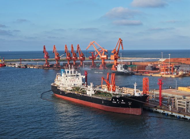 滨州港海港港区跻身“千万吨级港口”行列(图2)