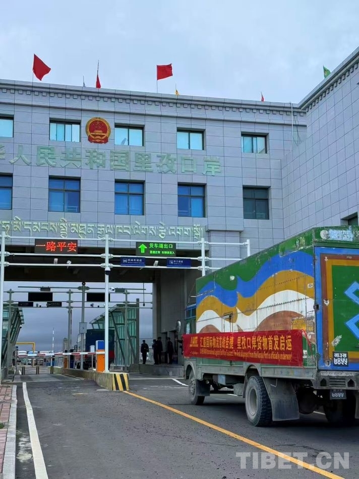 古道焕新颜里孜口岸外贸文旅新能源出口齐焕生机(图2)