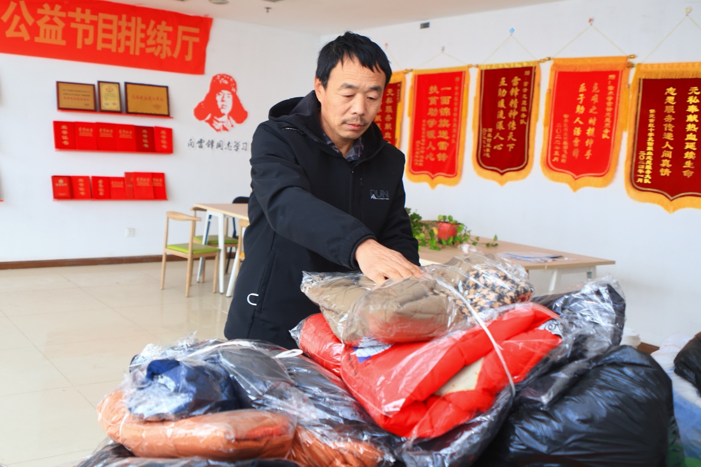 一群人一条心——“河北好人”赵艳辉和千人献血“天团”(图3)