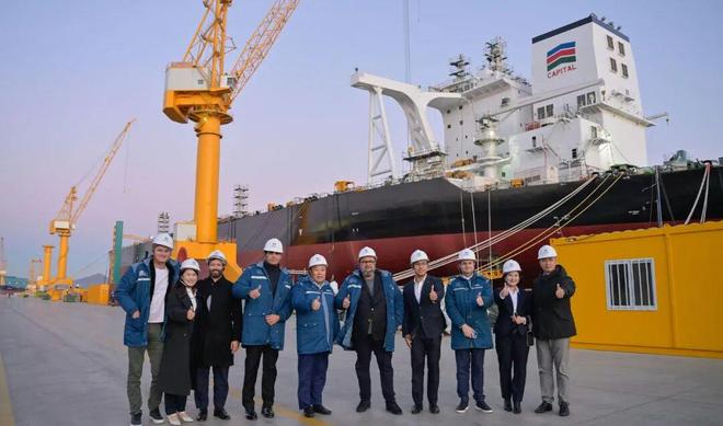又一重磅签约！希腊船王现身大连8艘新船订单落地恒力重工(图2)