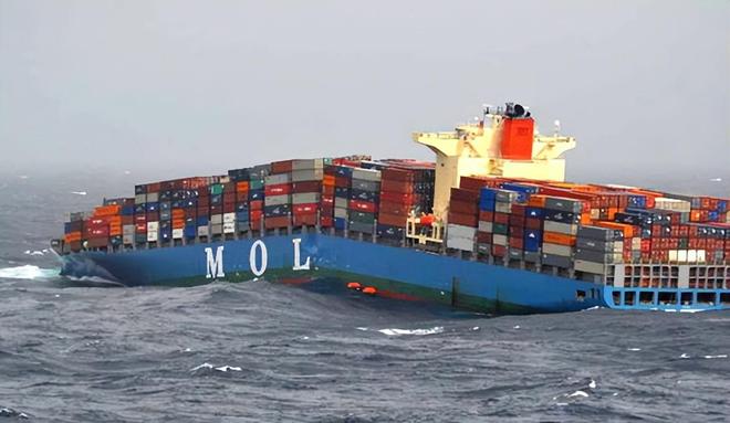 武装集装箱船是驱逐舰火力的玻璃大炮但展示的是血战到底的决心(图6)