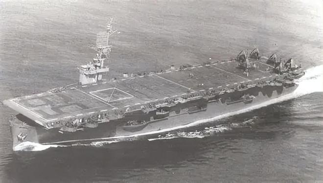 武装集装箱船是驱逐舰火力的玻璃大炮但展示的是血战到底的决心(图11)