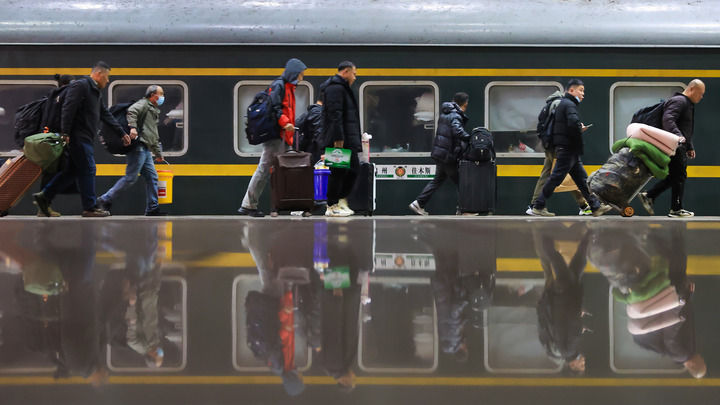 2026春运山河行走间铺展团圆画卷(图3)