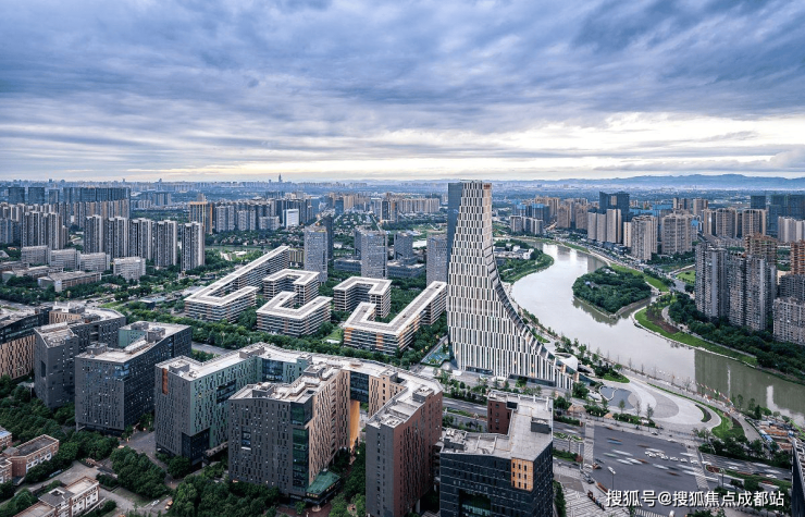 成都【高投启鸣双子星】售楼处电话(认证)_春节看房预约_2月优惠活动_在售户型_房价走势(图3)