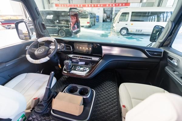 红旗国悦总店电话预约看车享专属优惠价(图3)