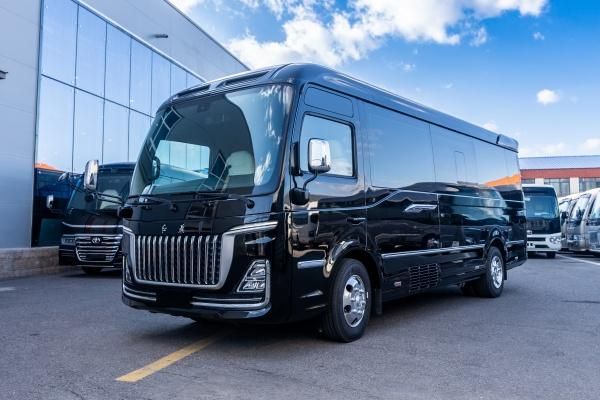 红旗国悦11座价格红旗国悦总店冲量降价清库(图1)