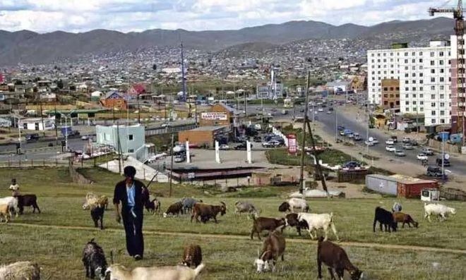 认清现实！蒙古新总理大权在手所图甚大对中国重提4年前的约定(图3)